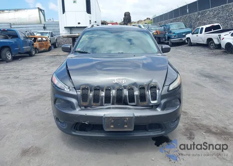 2016 Jeep Cherokee Latitude из США, поврежденный, VIN 1C4PJMCB3GW242093